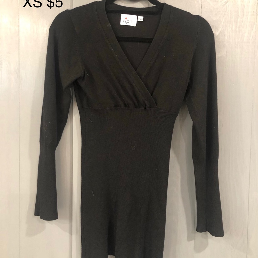 Long Sleeve v neck maternity top